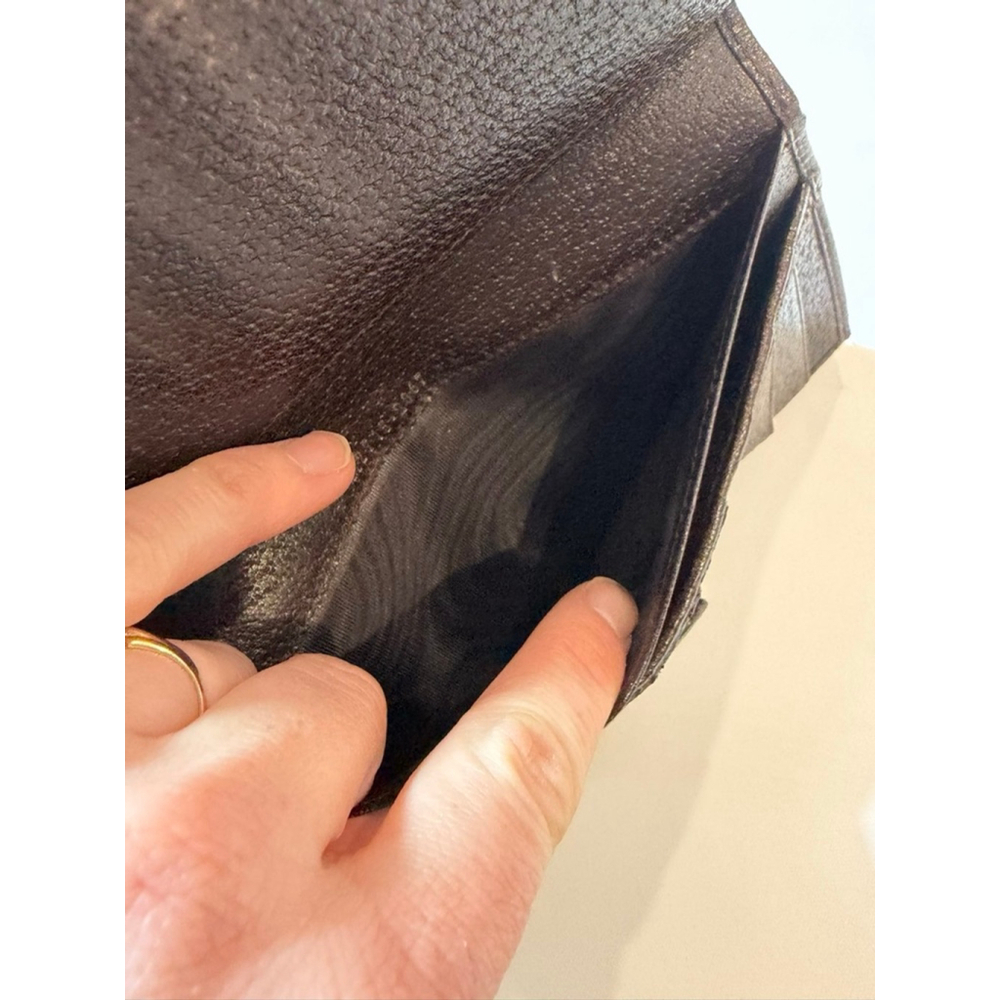 Gucci GG Canvas Wallet Brown Monogram Long Wallet Italy Auth
Flaw - Picture 9 of 12